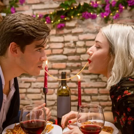 Dit zijn de 20 leukste date ideeën van 2025: een onvergetelijke date