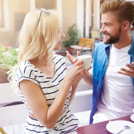 Top 50 romantische en leukste eerste date ideeën voor een super date