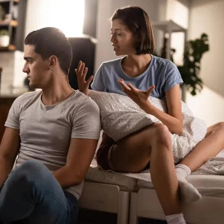 Relatieproblemen: oorzaken, gevolgen en 10 praktische tips voor oplossingen